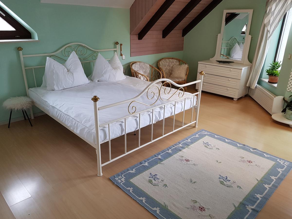 Bed and Breakfast Pr'Simi Golnik Екстер'єр фото