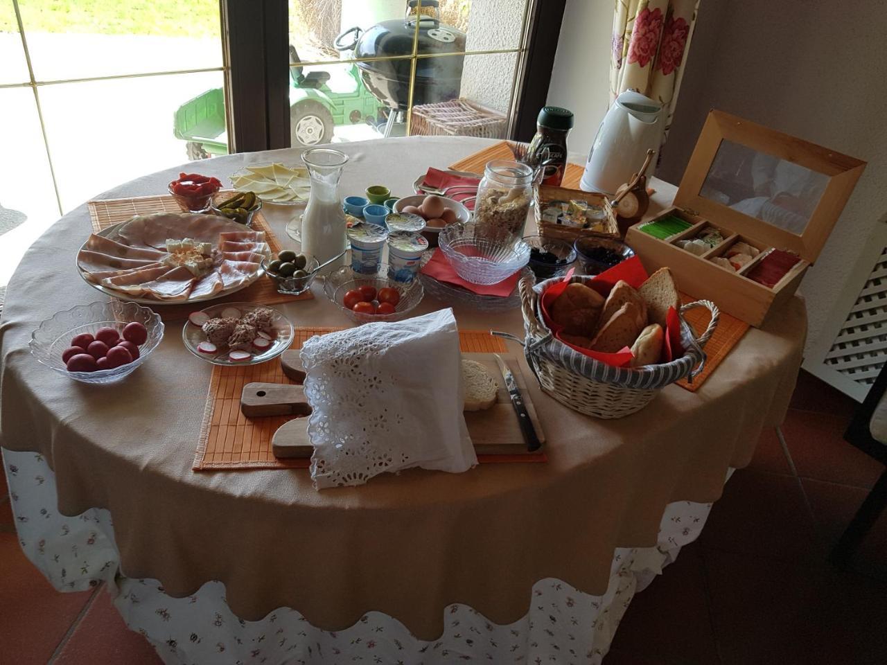 Bed and Breakfast Pr'Simi Golnik Екстер'єр фото