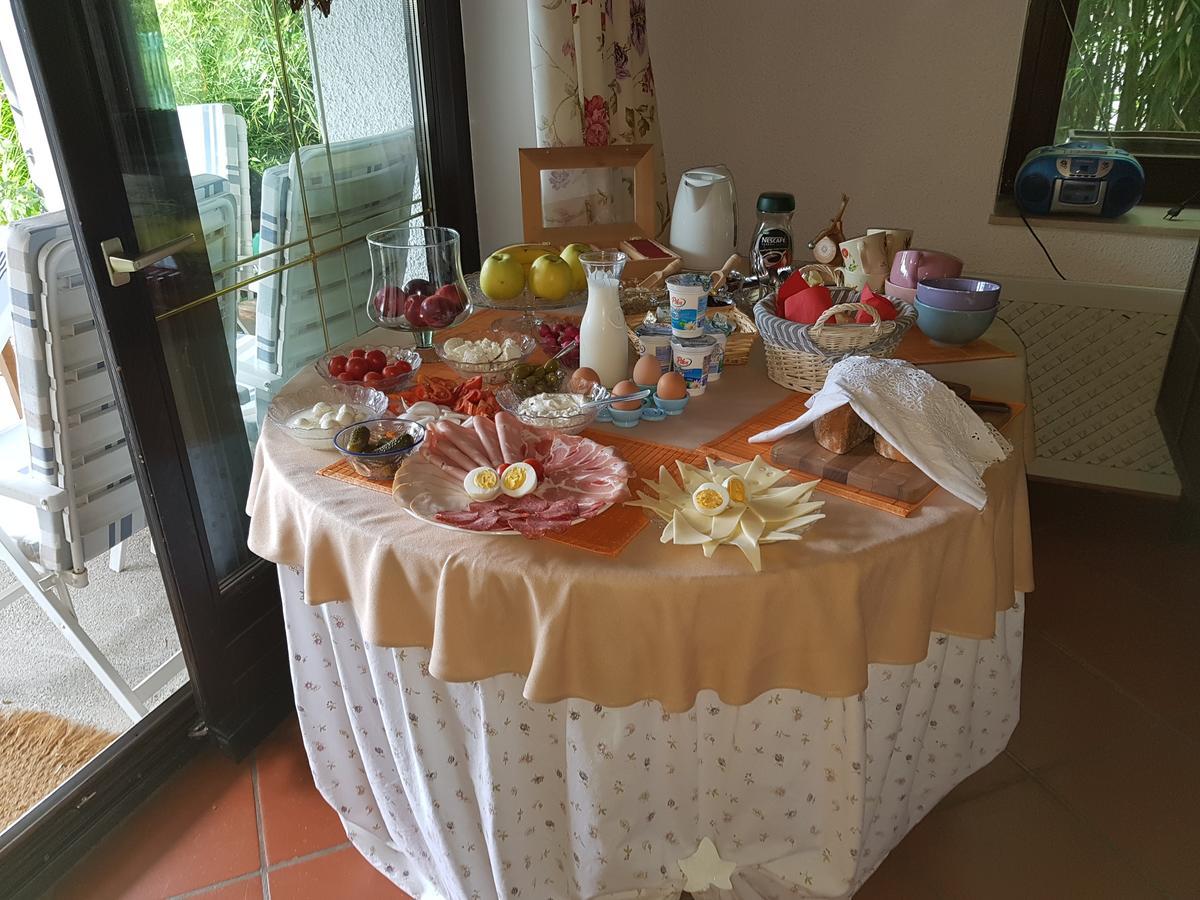 Bed and Breakfast Pr'Simi Golnik Екстер'єр фото